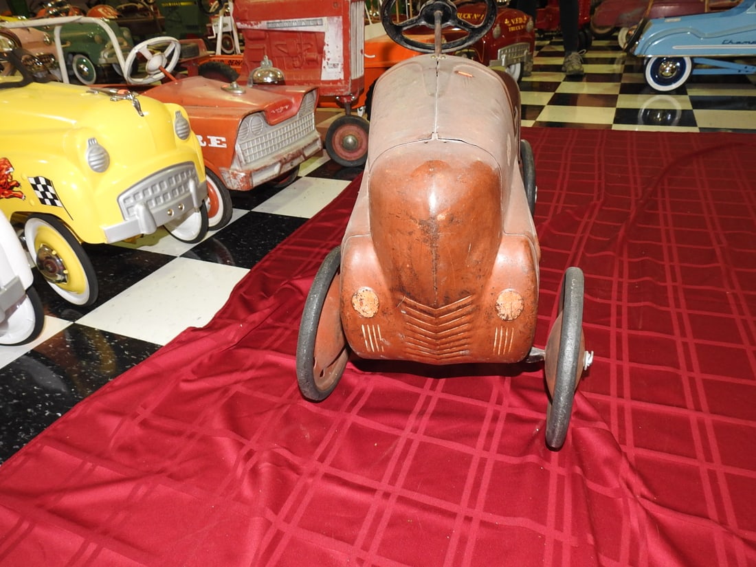 Original Fire Chief Pedal Car - 2