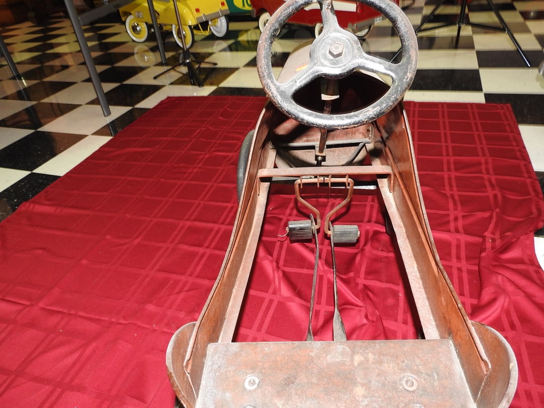 Original Fire Chief Pedal Car - 4