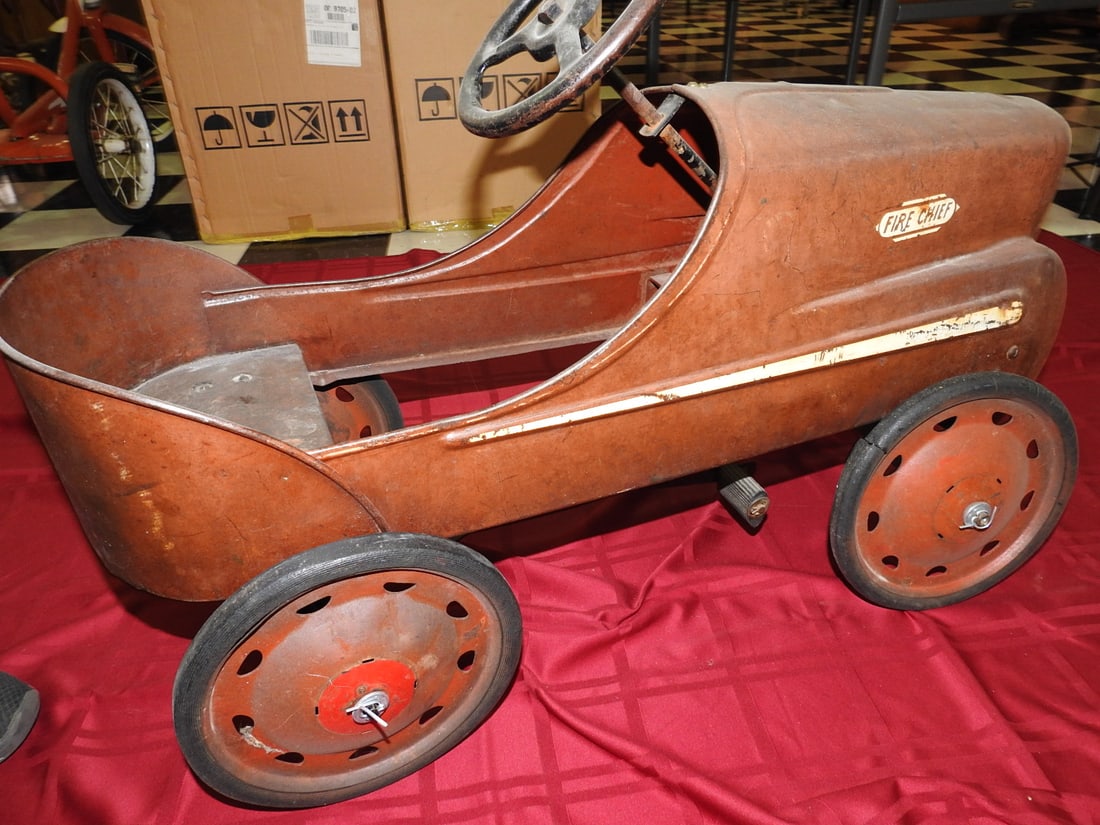Original Fire Chief Pedal Car - 5