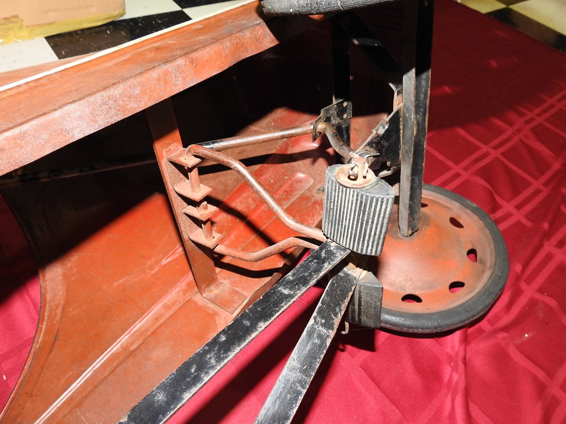 Original Fire Chief Pedal Car - 6