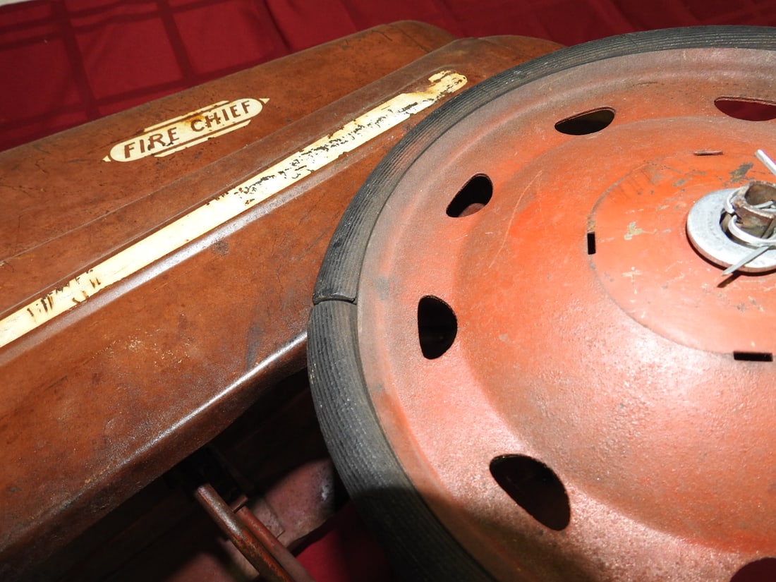 Original Fire Chief Pedal Car - 9