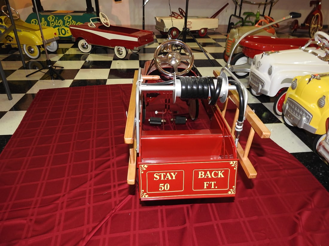 Gearbox Volunteer Fire Dept. Truck No. 1 Pedal Car - 5