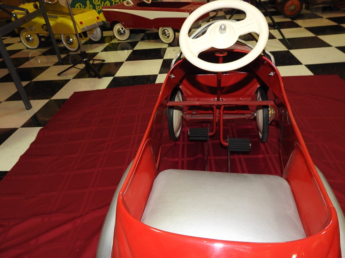 Murray Steelcraft 1941 Chrysler Pedal Car - 4