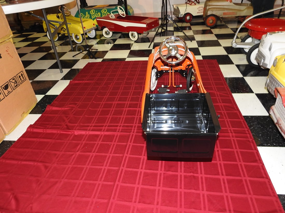 Burns Novelty Heavy Duty Dump Truck No. 287 Pedal Car - 3