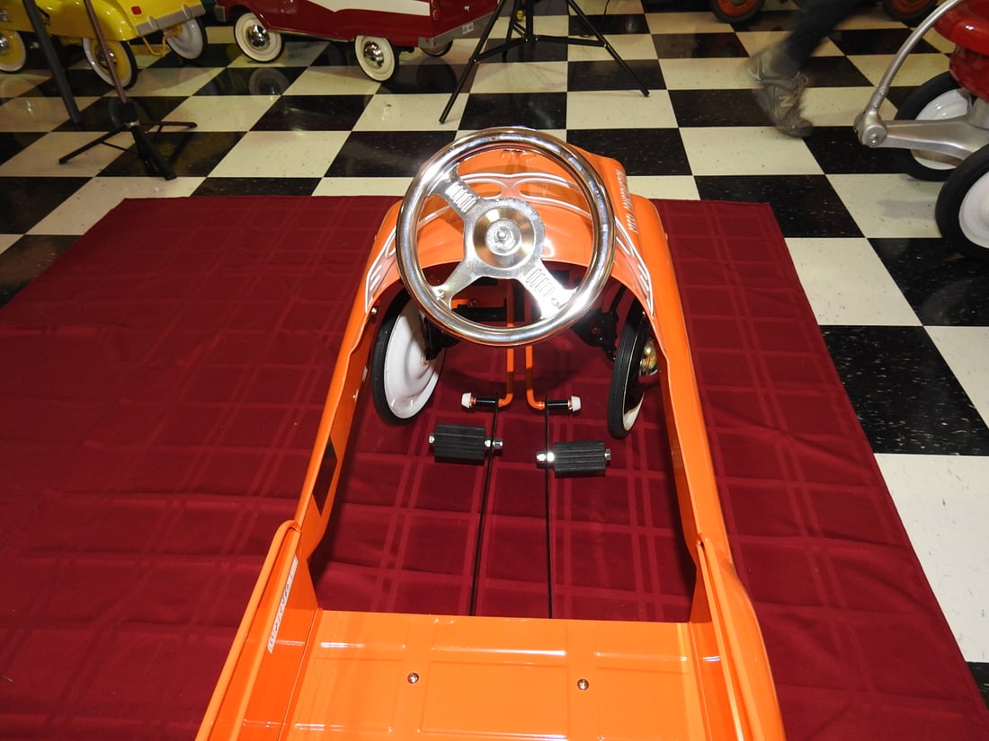 Burns Novelty Heavy Duty Dump Truck No. 287 Pedal Car - 5
