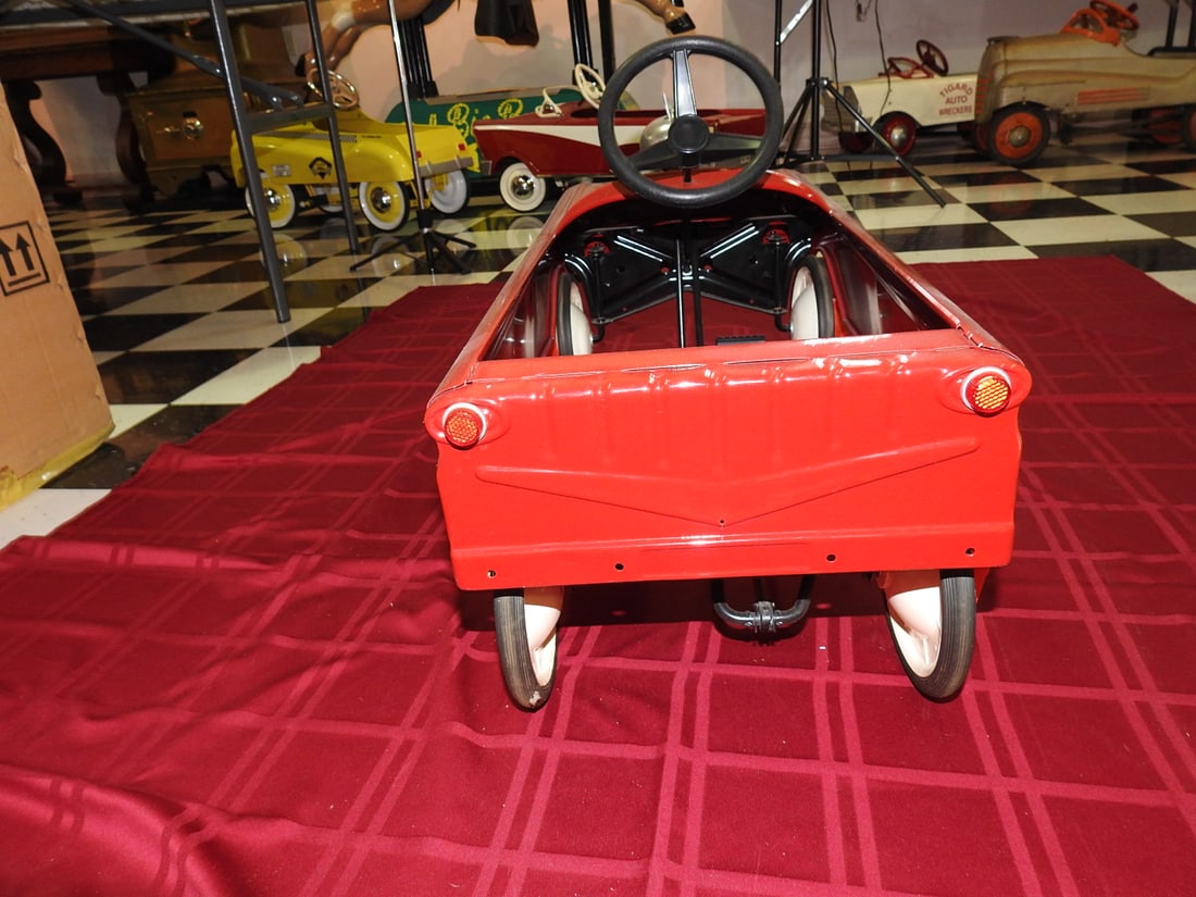 Limited Edition AMF Fire Chief No. 503 Pedal Car - 4