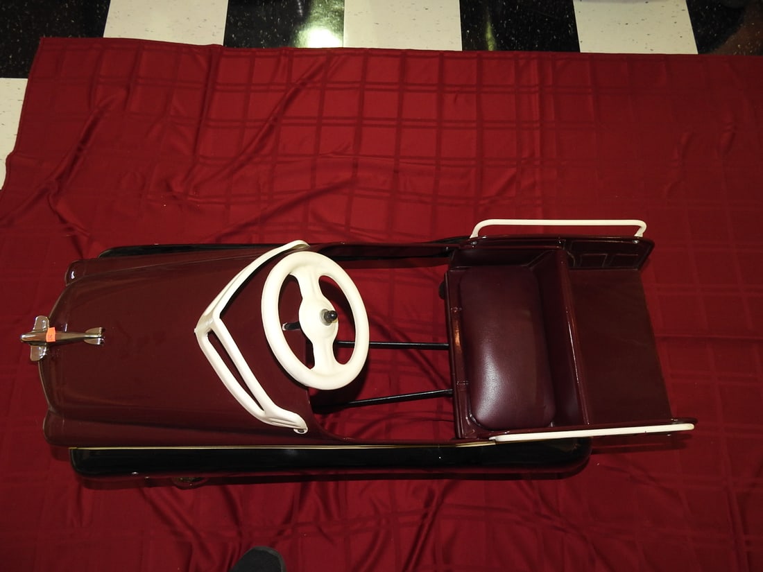 Giordani 1951 Studebaker Pedal Car - 3