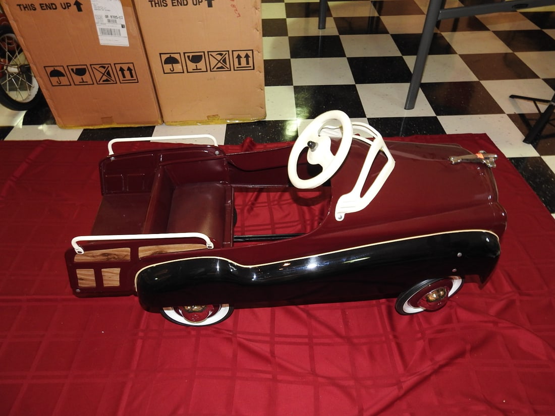 Giordani 1951 Studebaker Pedal Car - 5
