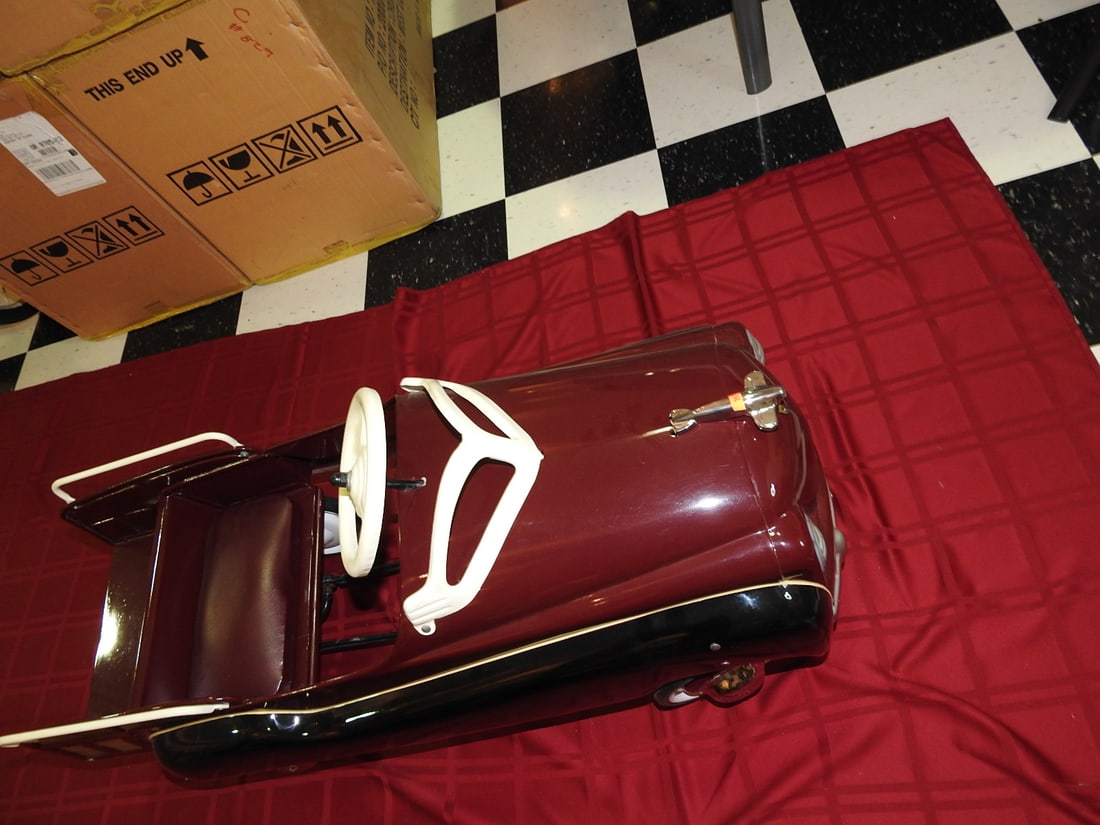 Giordani 1951 Studebaker Pedal Car - 6