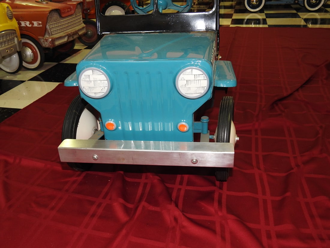 Restored Hamilton Steel Products USAF Jeep Pedal Car - 3