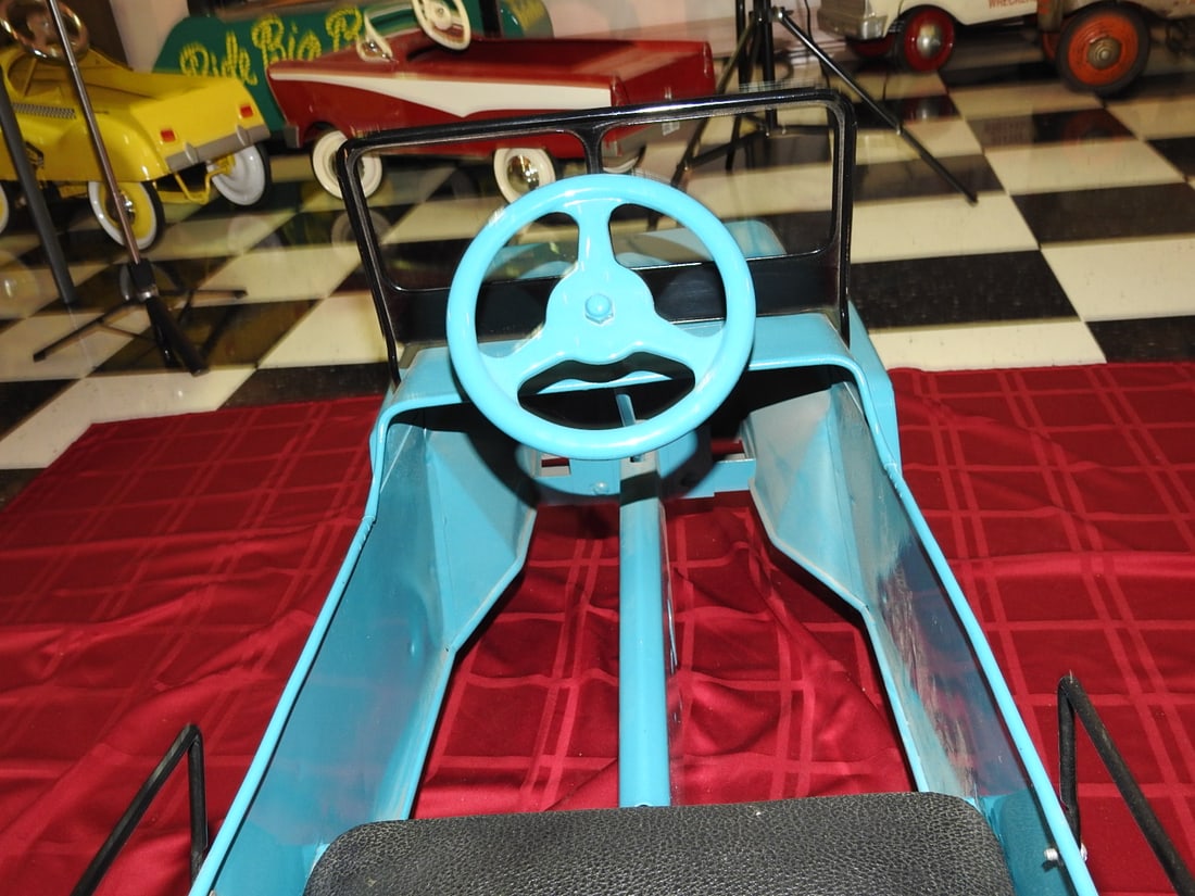 Restored Hamilton Steel Products USAF Jeep Pedal Car - 7