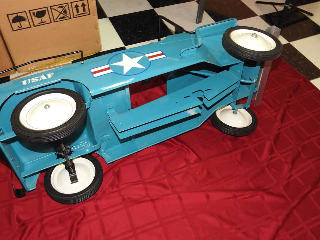 Restored Hamilton Steel Products USAF Jeep Pedal Car - 8