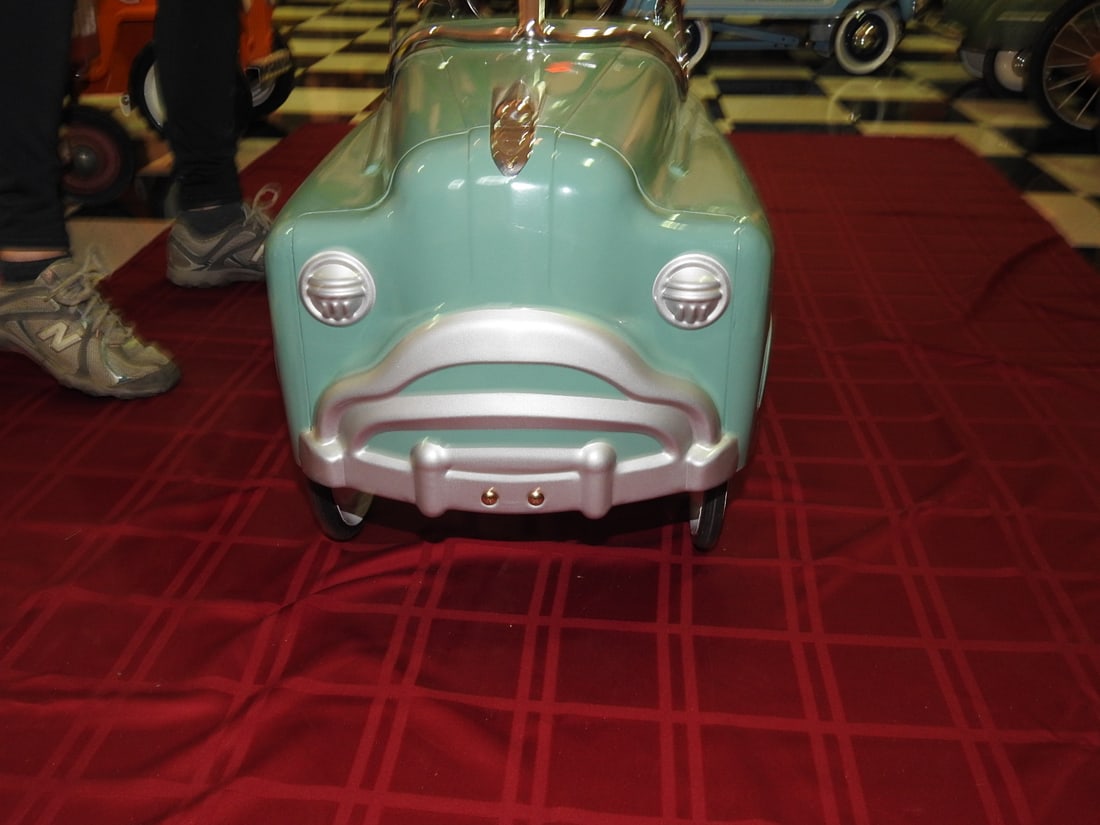 1950s Murray Sad Face Estate Wagon Pedal Car - 2