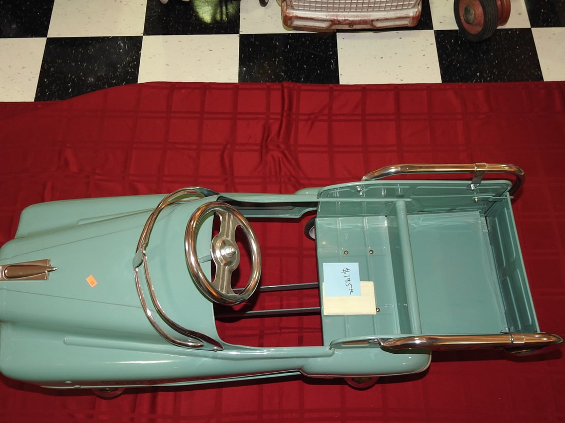 1950s Murray Sad Face Estate Wagon Pedal Car - 3