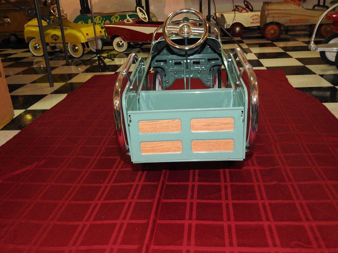 1950s Murray Sad Face Estate Wagon Pedal Car - 4