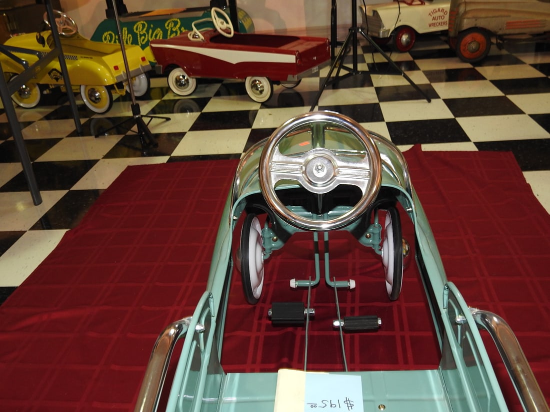 1950s Murray Sad Face Estate Wagon Pedal Car - 5