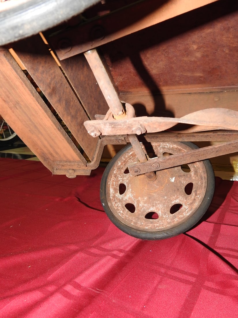 1920s Steelcraft Mack Playboy Pedal Car - 11
