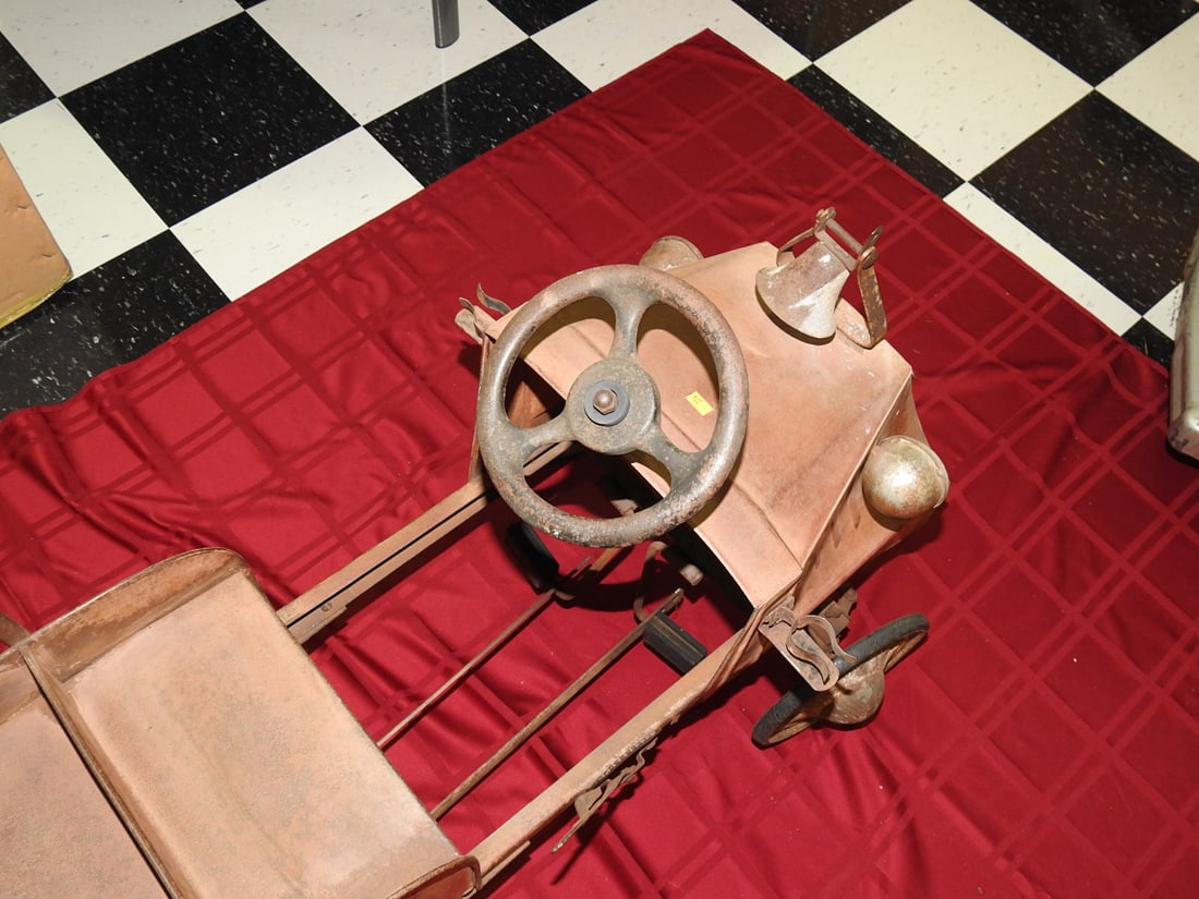 1920s Steelcraft Mack Playboy Pedal Car - 13