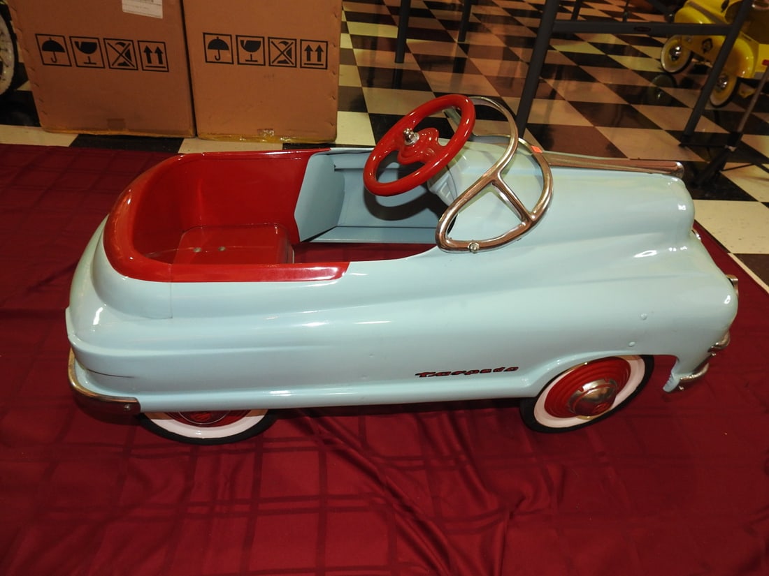 Repainted 1949 Murray Torpedo Pedal Car (1 of 7)
