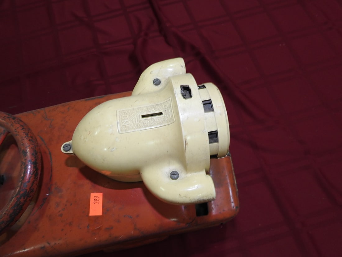 Vintage FD1 VFD Ride-On Fire Truck Toy - 6