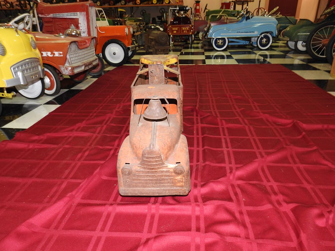 Vintage VFD Ride-On Fire Truck Toy - 2