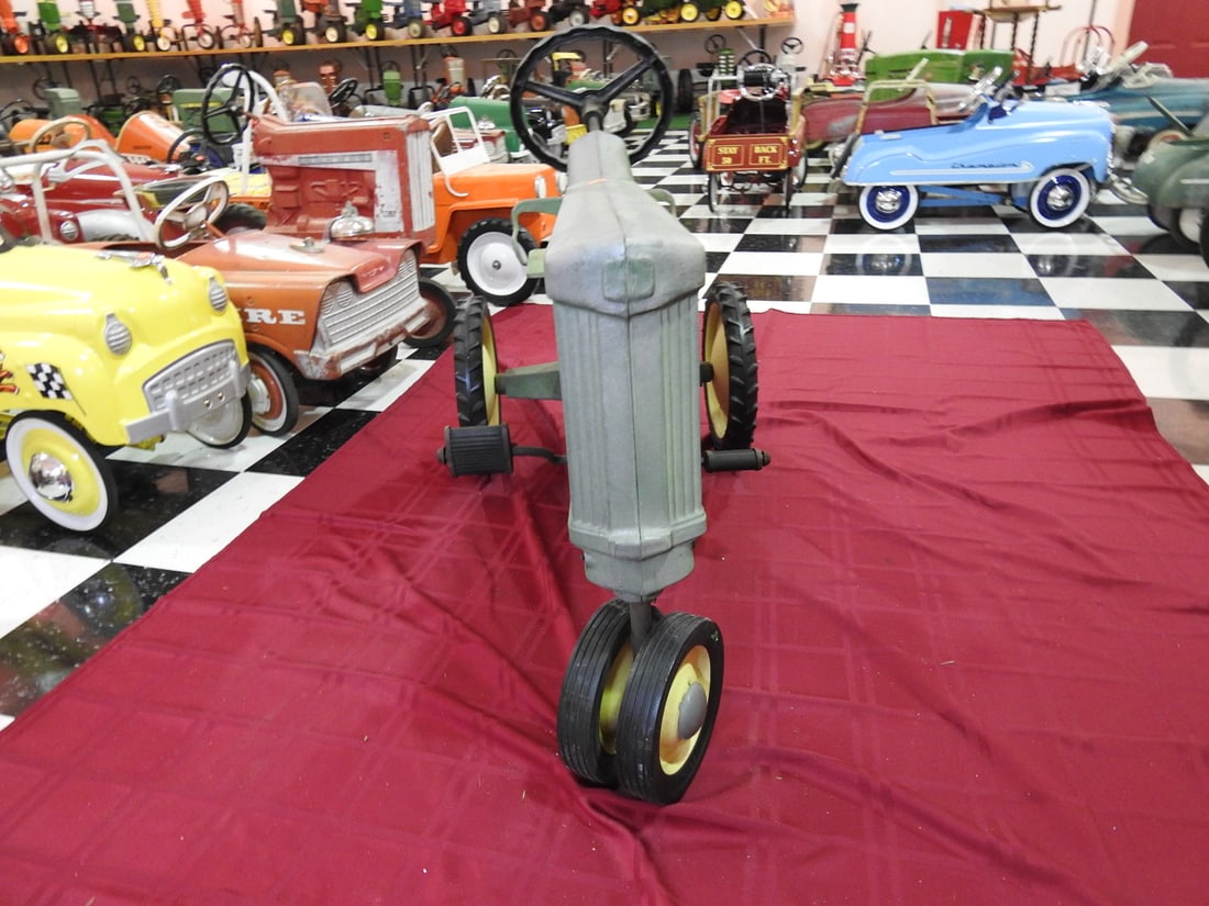 John Deere Model 60 Large Pedal Tractor - 3