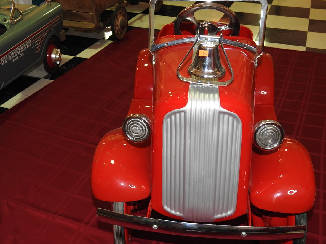Refurbished Garton Pontiac Fire Chief Pedal Car - 2