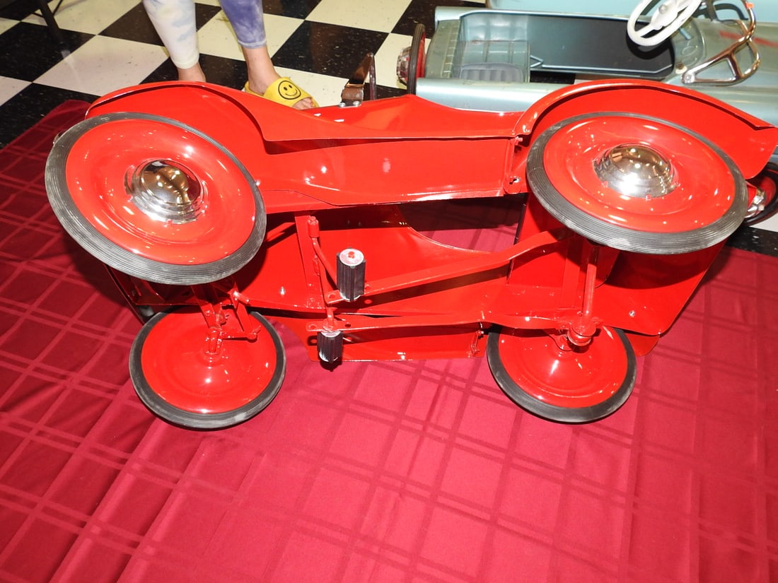 Refurbished Garton Pontiac Fire Chief Pedal Car - 6