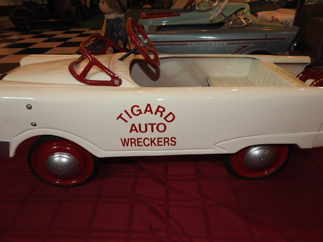 Restored Murray Tigard Auto Wreckers Pedal Tow Car - 2