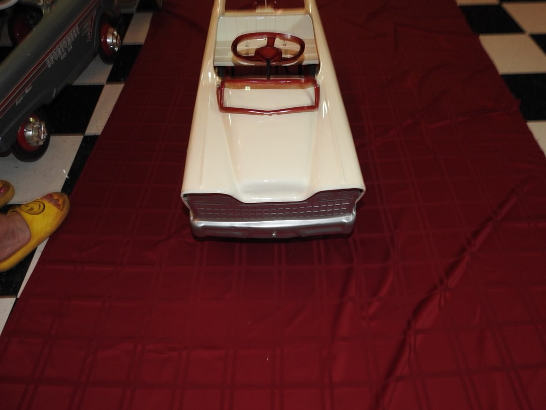 Restored Murray Tigard Auto Wreckers Pedal Tow Car - 4