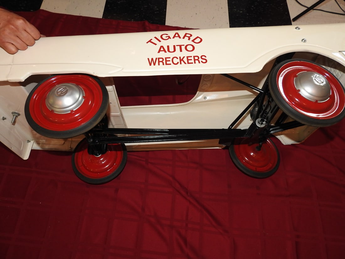 Restored Murray Tigard Auto Wreckers Pedal Tow Car - 6