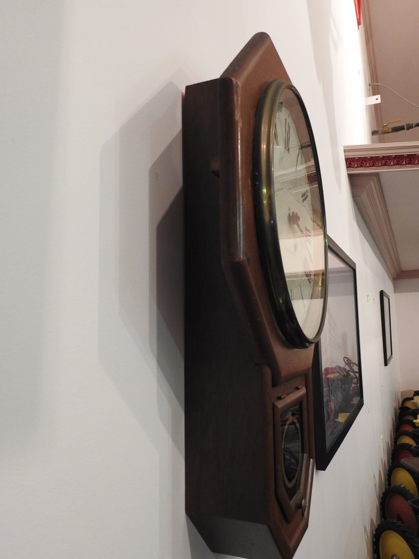 Seth Thomas Wall Clock with Purchased in 1977 with Receipt - 4