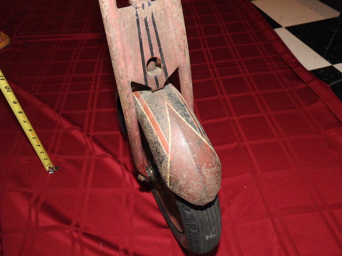 Vintage Red Kick Scooter - 3