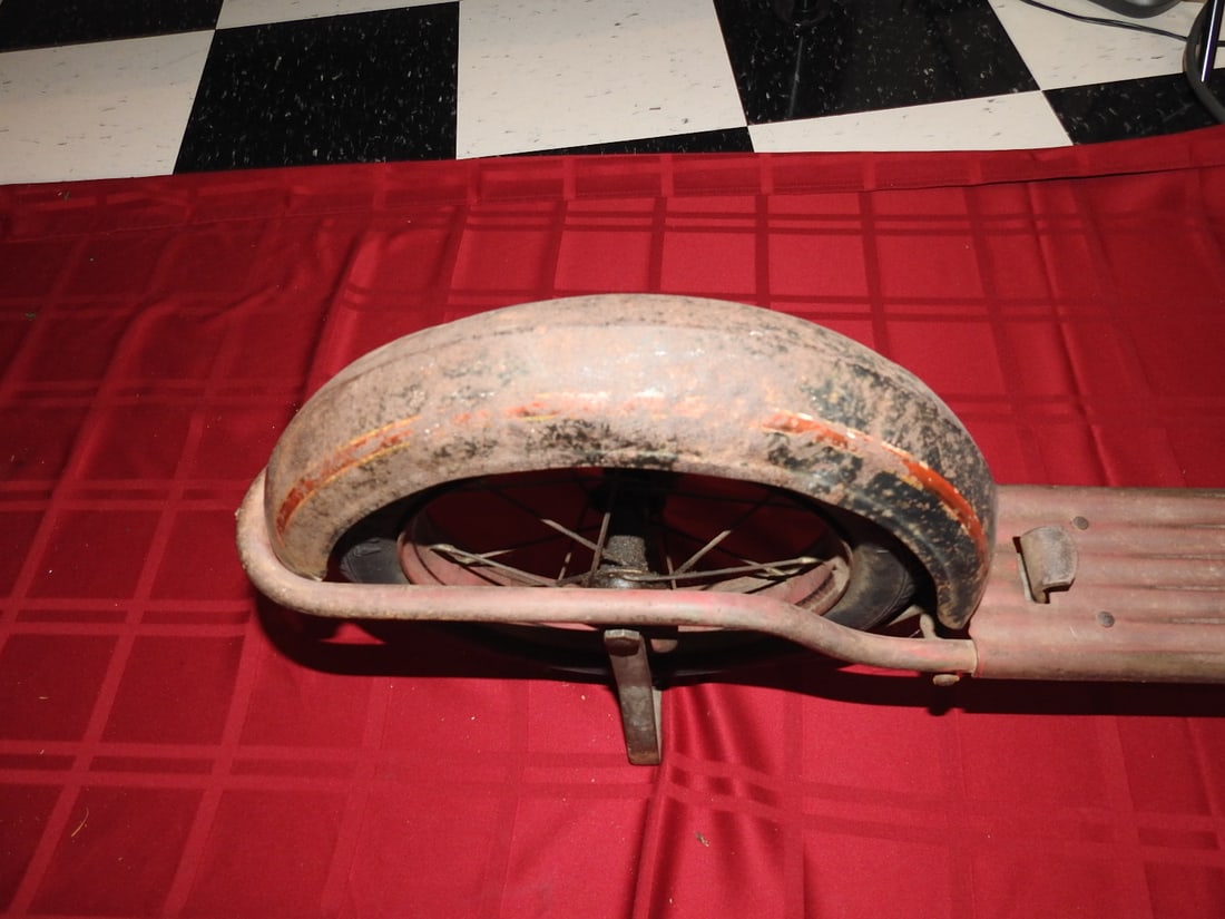 Vintage Red Kick Scooter - 5
