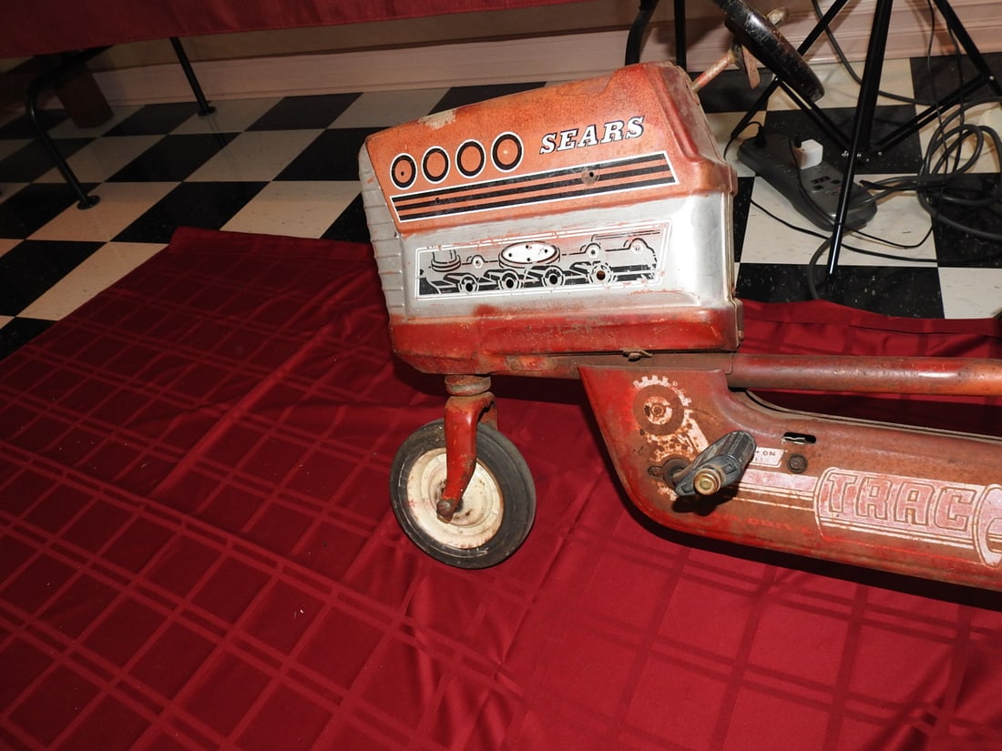 Murray / Sears Red Pedal Tractor - 6