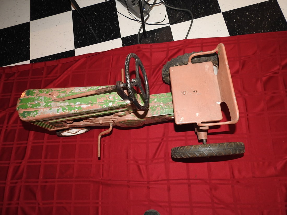 Vintage John Deere Pedal Tractor - 3