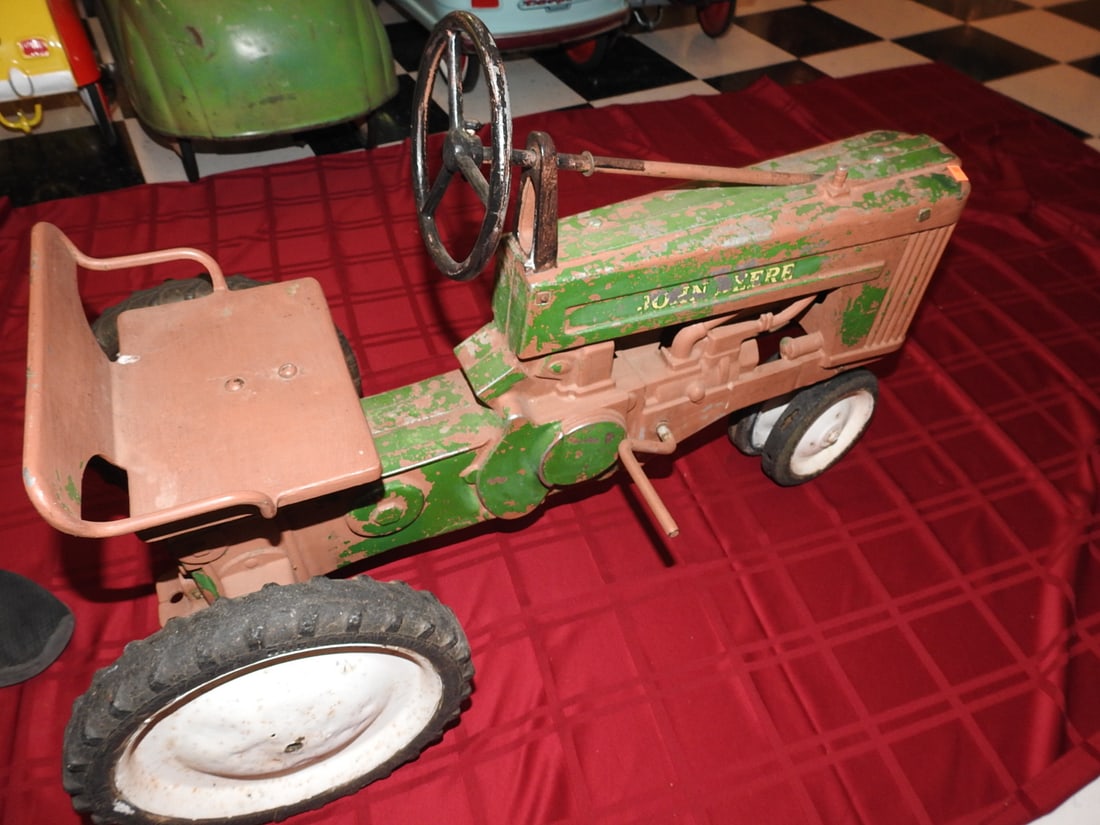 Vintage John Deere Pedal Tractor - 5