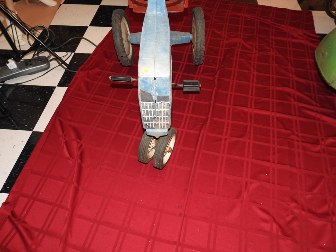 Ford 8000 Pedal Tractor - 2