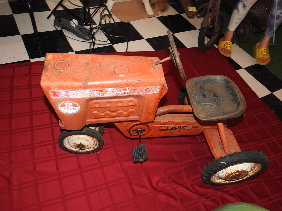 Sears Trac-2 Ton Diesel Pedal Tractor - 4