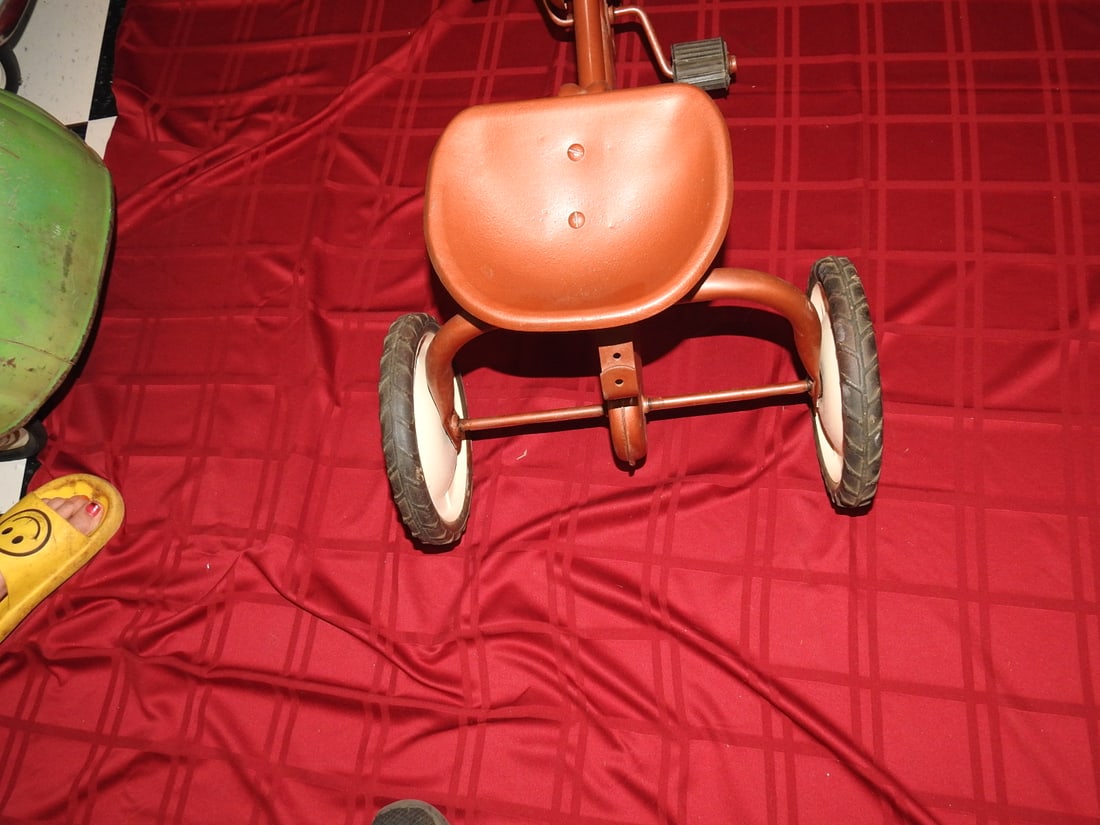 Vintage John Deere Pedal Tractor - 5