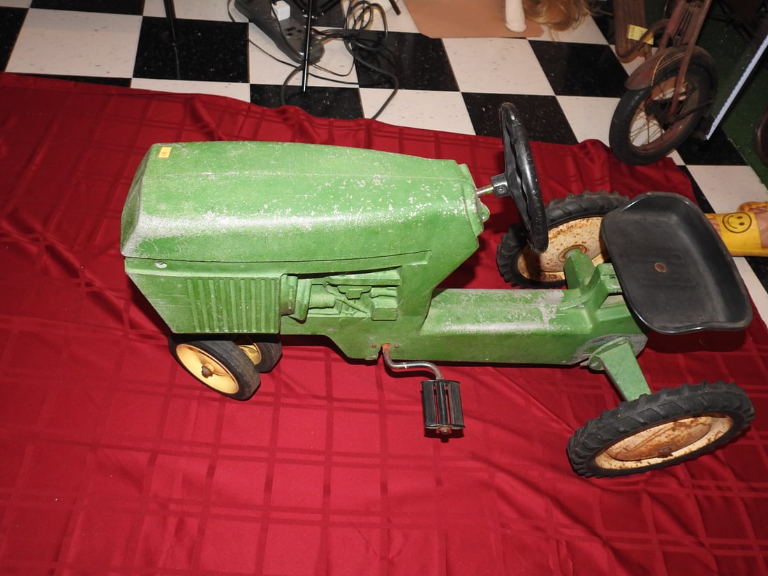 Vintage John Deere Pedal Tractor - 3