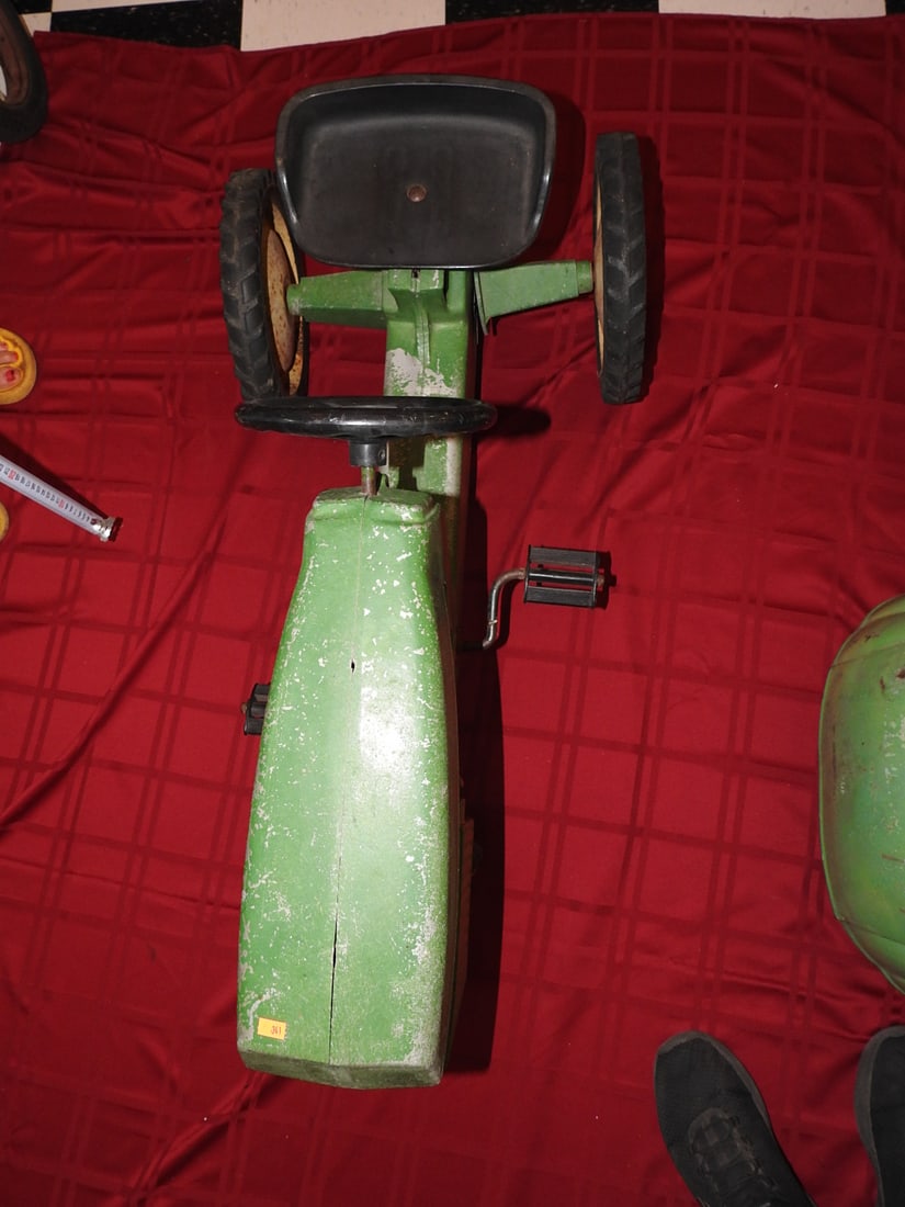 Vintage John Deere Pedal Tractor - 4