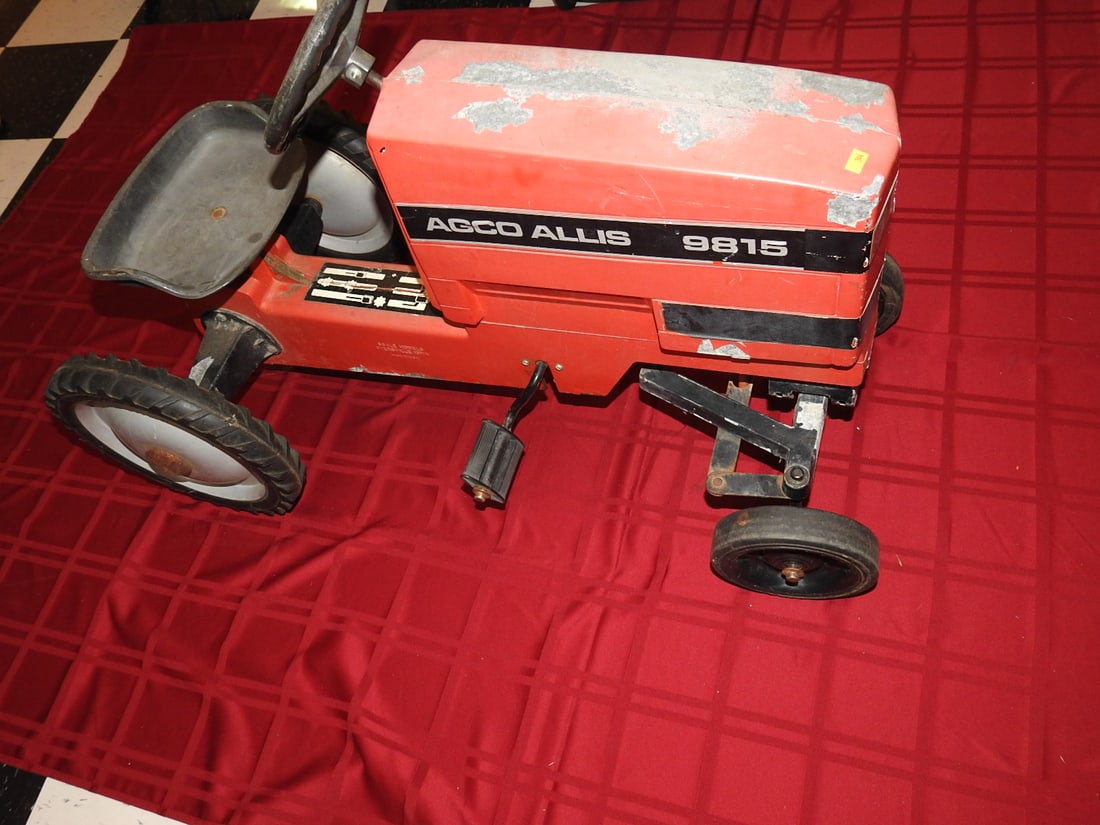 AGCO Allis 9815 Pedal Tractor - 3