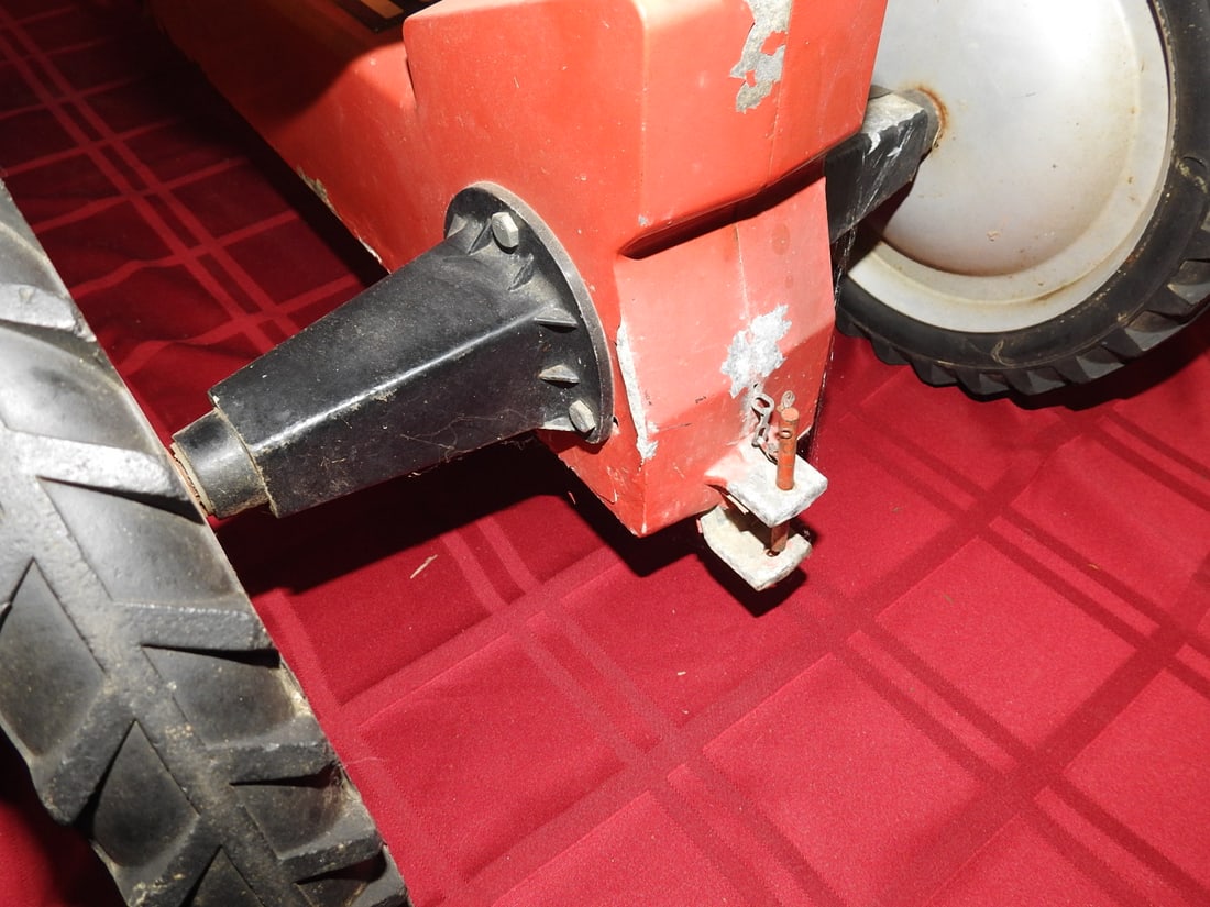 AGCO Allis 9815 Pedal Tractor - 6