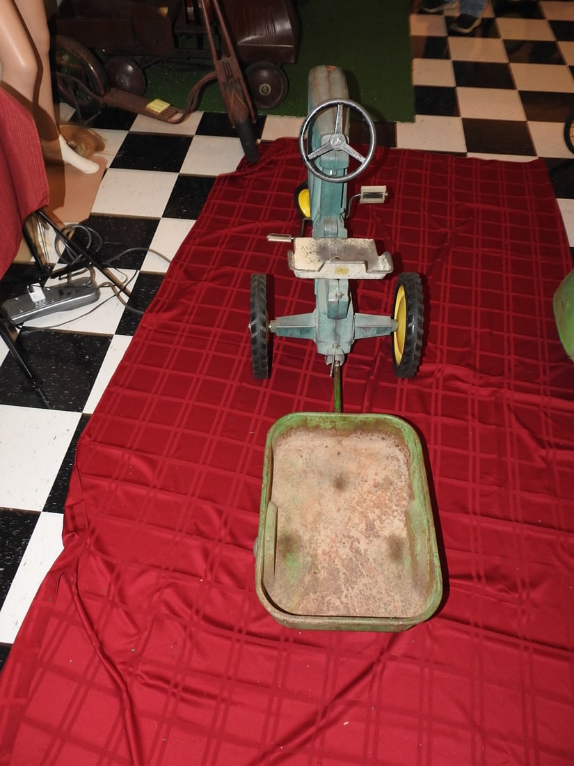 John Deere No. 10 Pedal Tractor with Trailer - 3