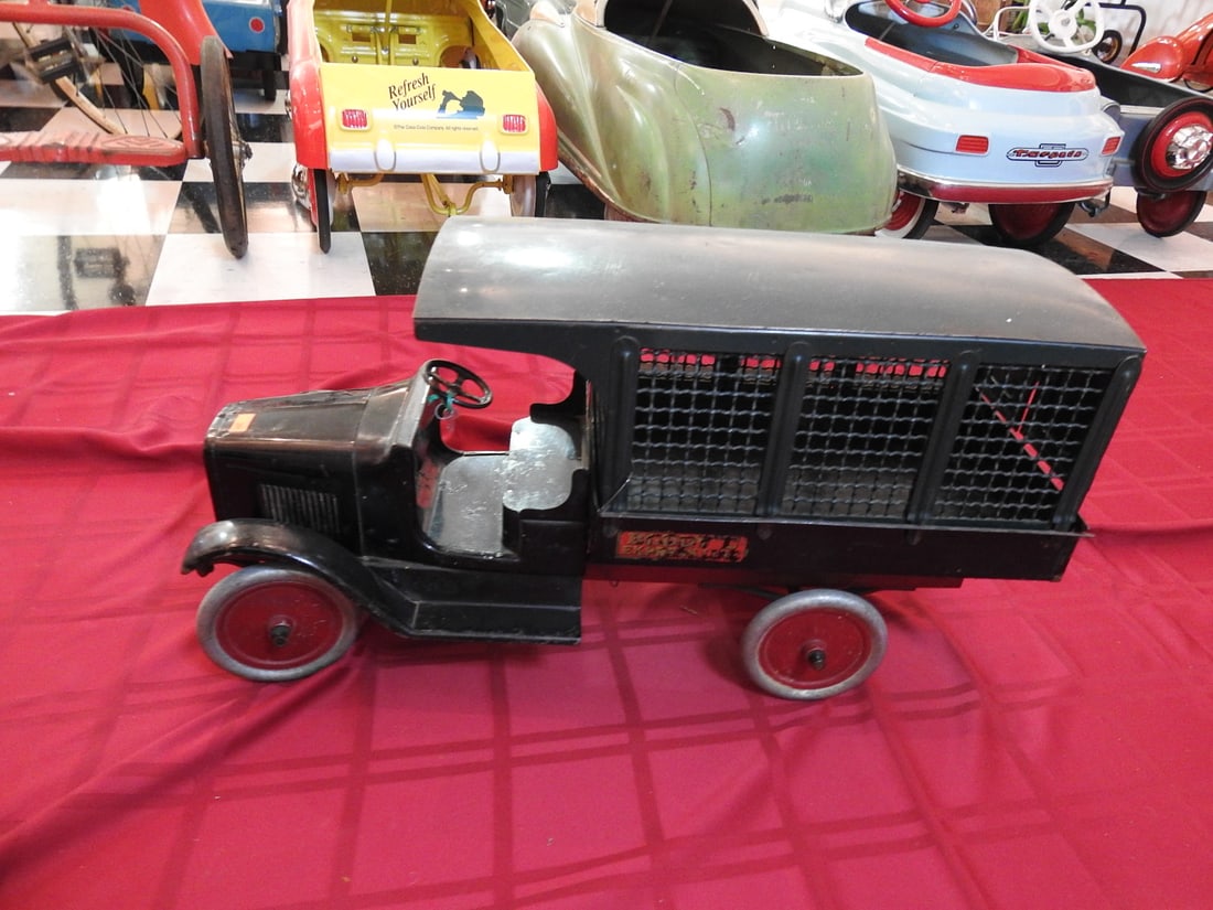 Buddy L Paddy Wagon Toy (1 of 8)