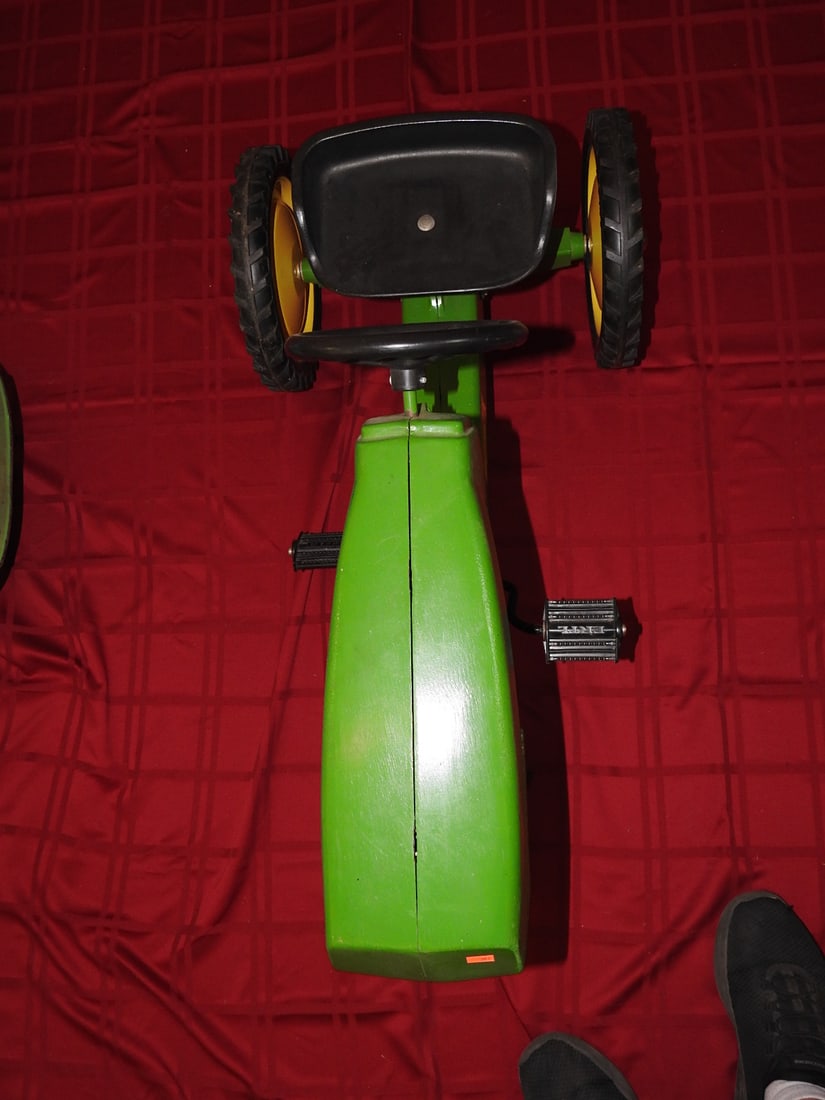 John Deere Ernst Co. Pedal Tractor - 3