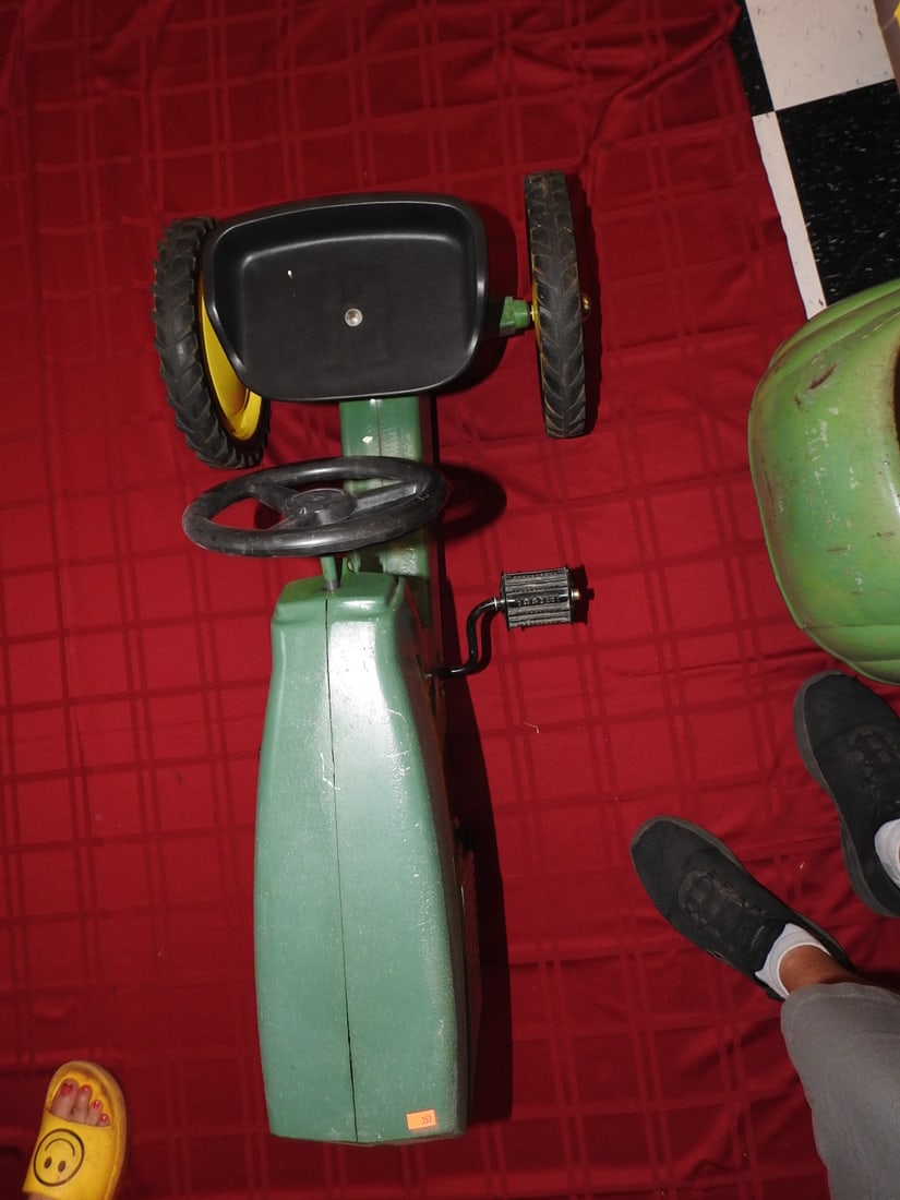 Vintage John Deere Pedal Tractor - 4