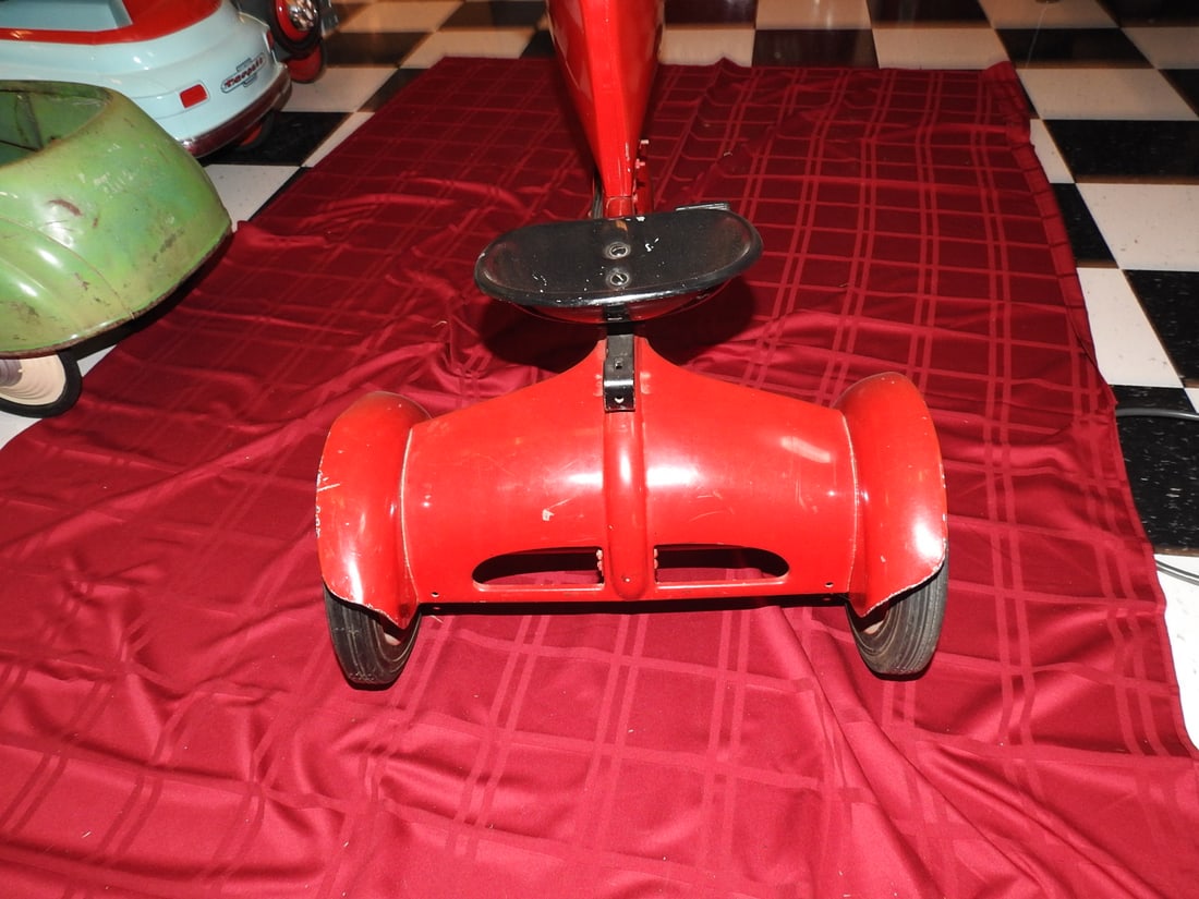 Vintage Red Pedal Tractor - 5