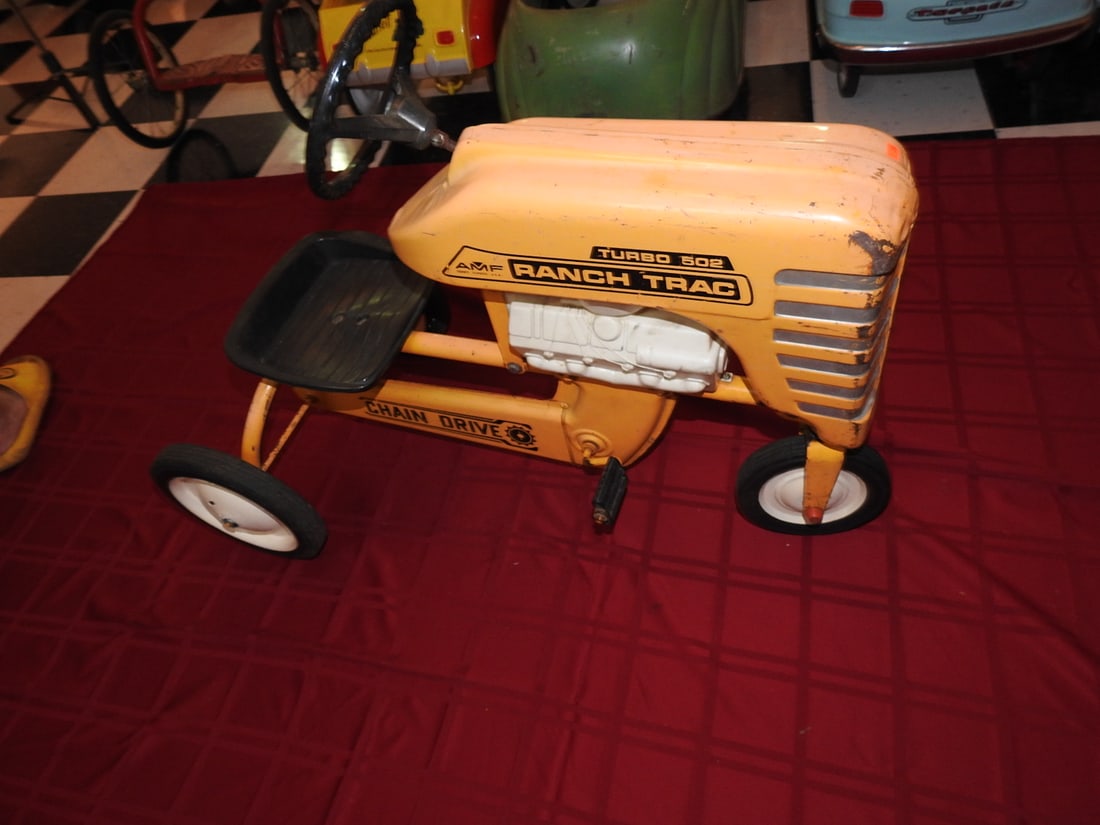 AMF Ranch Trac Turbo 502 Pedal Tractor (1 of 6)